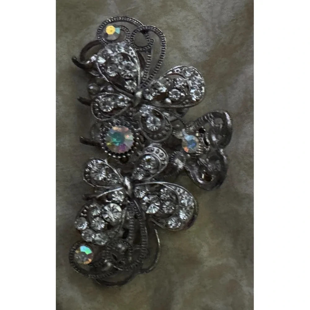 Rhinestone‎ Butterfly Hair Claw Clip Silver Tone Decorative Butterflies